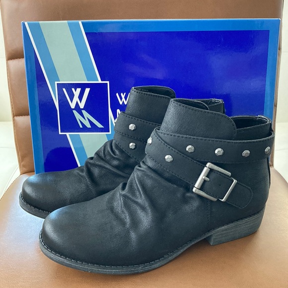 NWB Ankle Boots- Size 6 - Picture 1 of 12